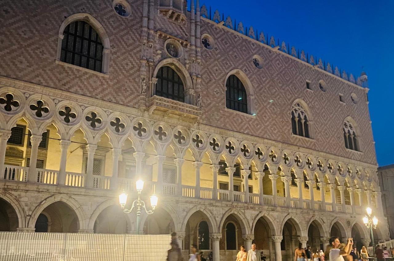 Апартаменти Multiproprieta Venezia Екстер'єр фото